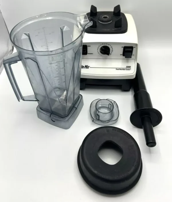 VitaMix 5000 Total Nutrition Blender